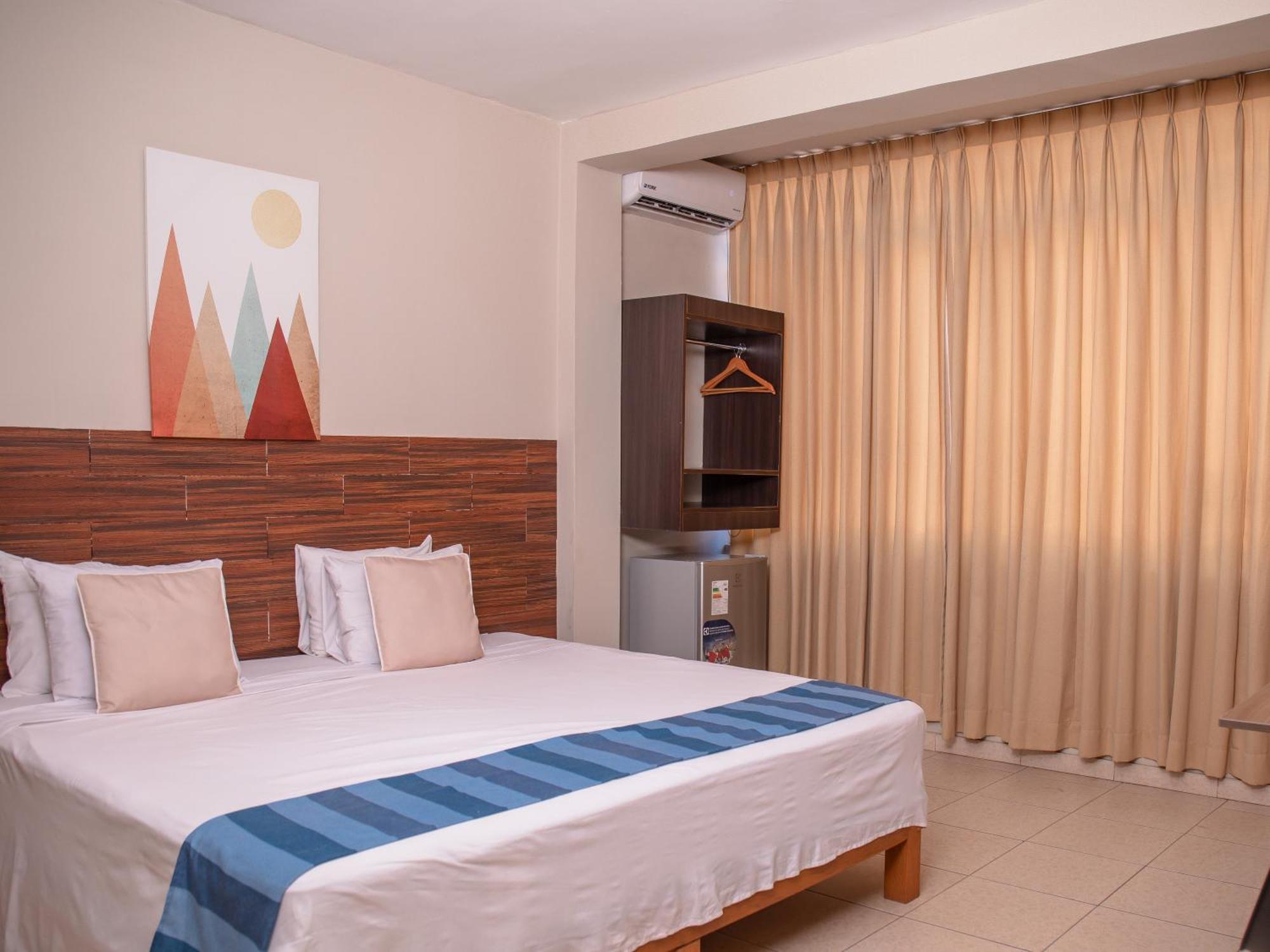 Leveint Executive Hotel Pucallpa Exterior photo